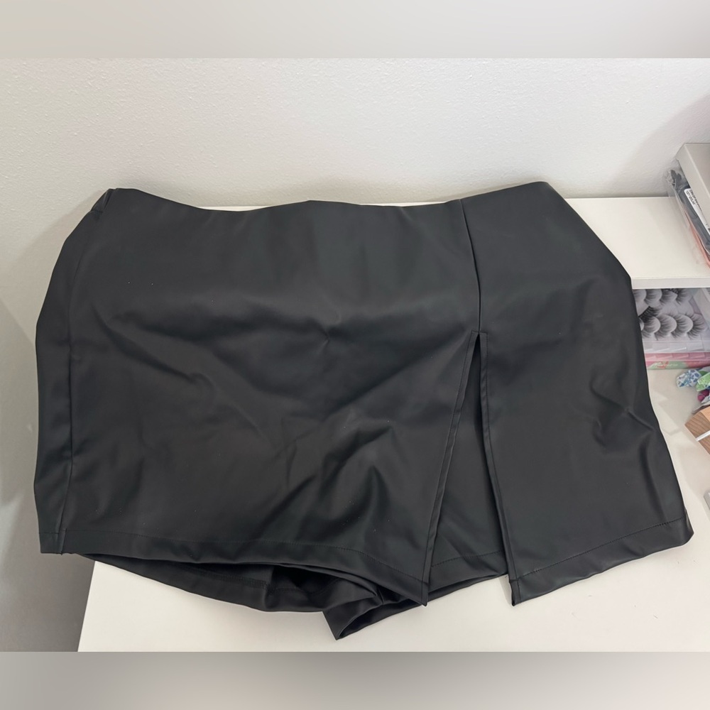 Women's Black Leather Skort